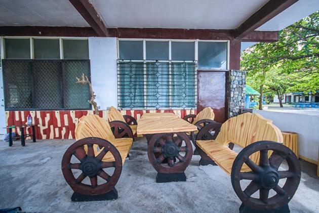 Rama International Beach Resort Botolan Eksteriør bilde