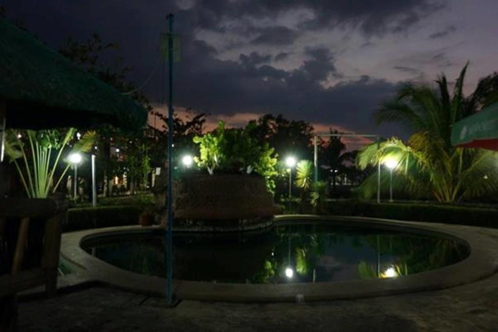 Rama International Beach Resort Botolan Eksteriør bilde