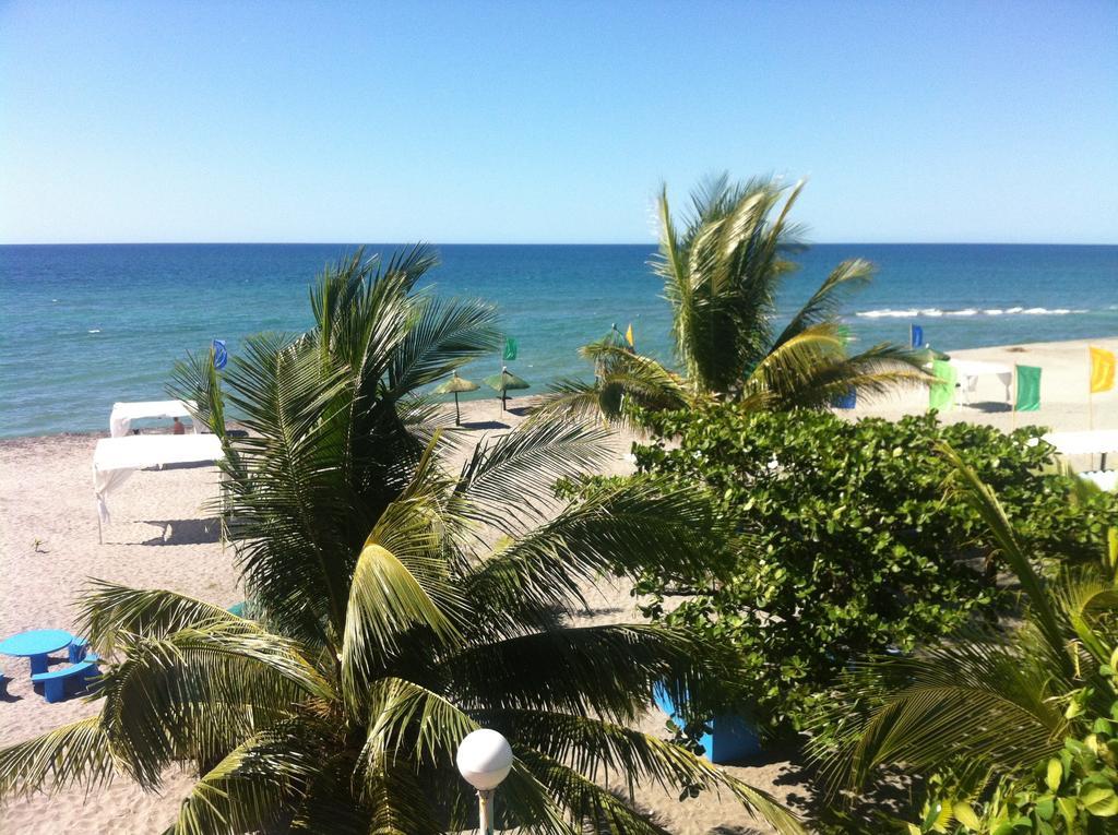 Rama International Beach Resort Botolan Eksteriør bilde
