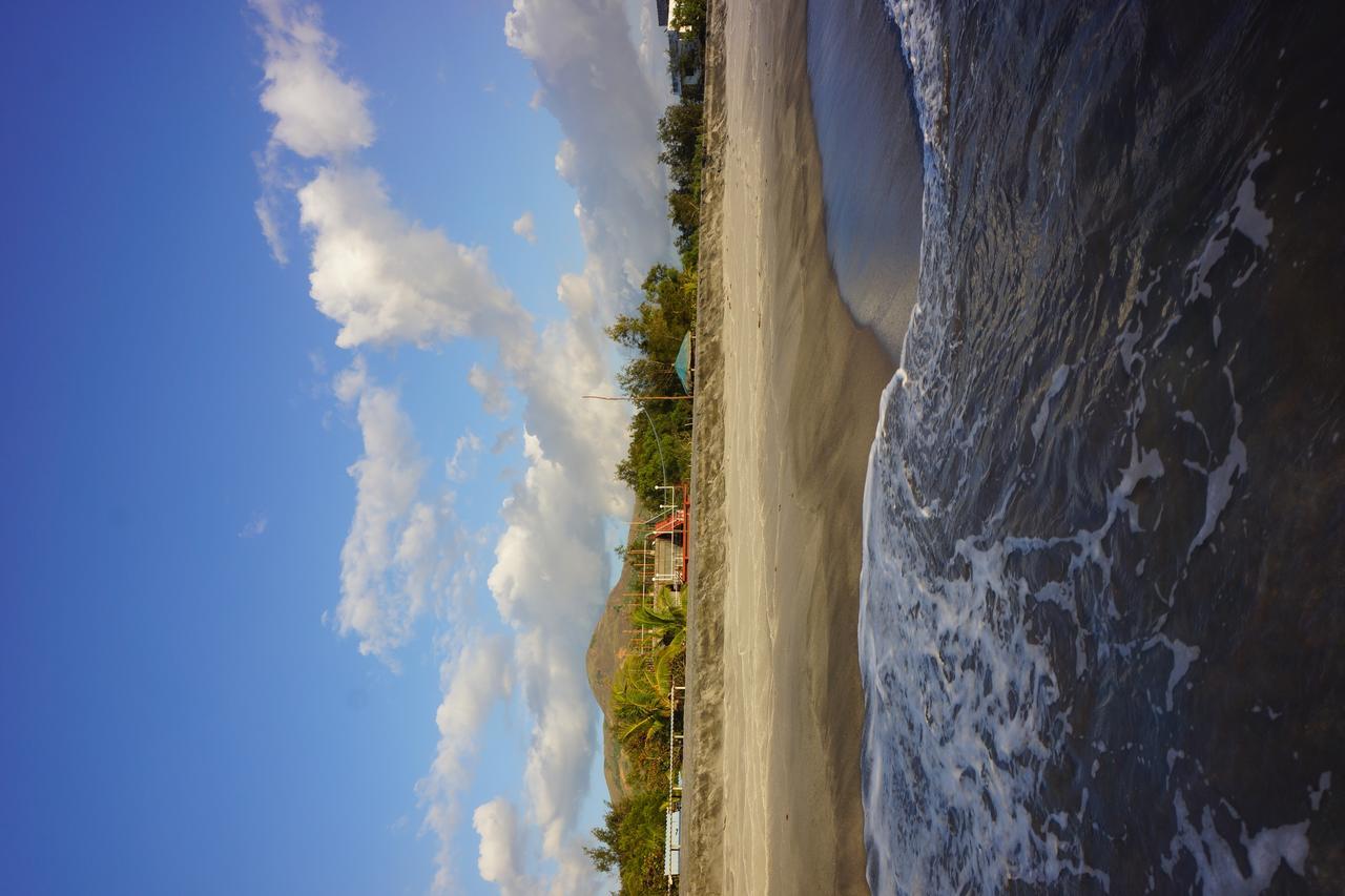 Rama International Beach Resort Botolan Eksteriør bilde